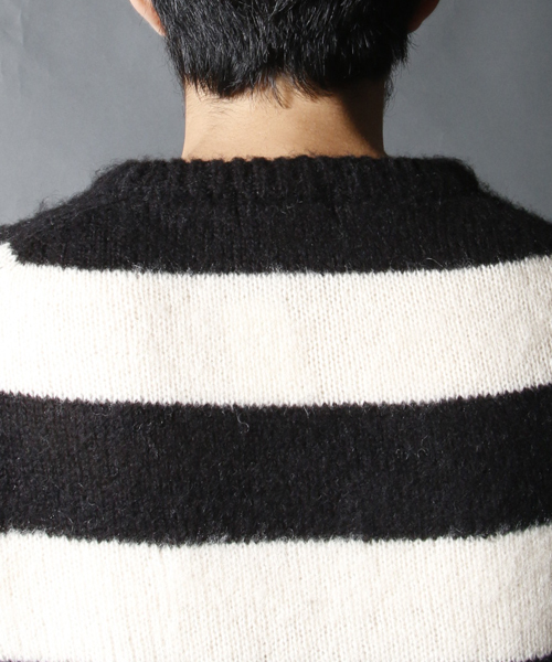 AMERICAN RAG CIE（アメリカンラグシー）の「AMERICAN RAG CIE モヘアボーダー長袖ニット / 109-AMG-M152-KN614（ニット/セーター・メンズ・ブラック×ホワイト/バーガンディー/グレー・1/2）」の8枚目の写真