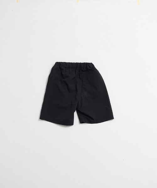 ARCH & LINE(アーチアンドライン)の「《環境配慮素材》GINGHAM SUCKER SHORTS ソロテックス 吸汗速乾 セットアップ対応(その他パンツ・キッズ・ベージュ/オリーブ/ブラック・2/1/3)」の11枚目の写真