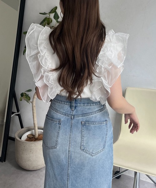 prose verse（プロズヴェール）の「オーガンジーフリルドッキングノースリーブニット（ニット/セーター・レディース・オフホワイト/ブラック・ﾌﾘ-）」の5枚目の写真