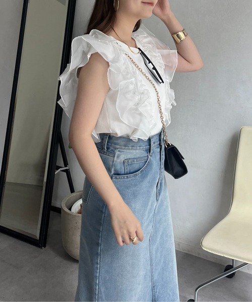 prose verse（プロズヴェール）の「オーガンジーフリルドッキングノースリーブニット（ニット/セーター・レディース・オフホワイト/ブラック・ﾌﾘ-）」の4枚目の写真