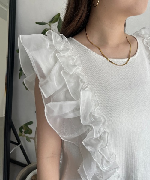 prose verse（プロズヴェール）の「オーガンジーフリルドッキングノースリーブニット（ニット/セーター・レディース・オフホワイト/ブラック・ﾌﾘ-）」の22枚目の写真