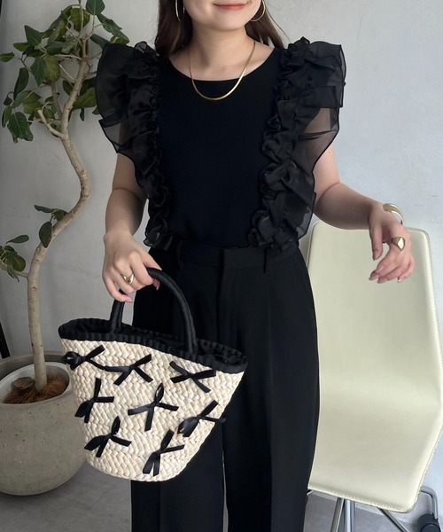 prose verse（プロズヴェール）の「オーガンジーフリルドッキングノースリーブニット（ニット/セーター・レディース・オフホワイト/ブラック・ﾌﾘ-）」の3枚目の写真