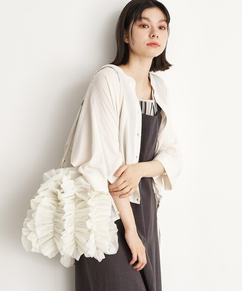 THE SHOP TK （ザ ショップ ティーケー ）の「フリルチュール巾着バッグ（トートバッグ・レディース・ブラック/オフホワイト・00）」の2枚目の写真
