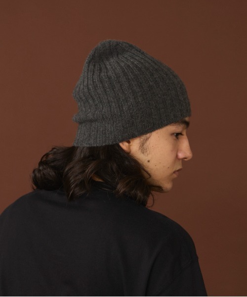 arth（アース）の「arth  Cashmere Rib Beanie / アース（ニットキャップ/ビーニー・メンズ・グレー/ブラック/レッド・57~59cm）」の20枚目の写真