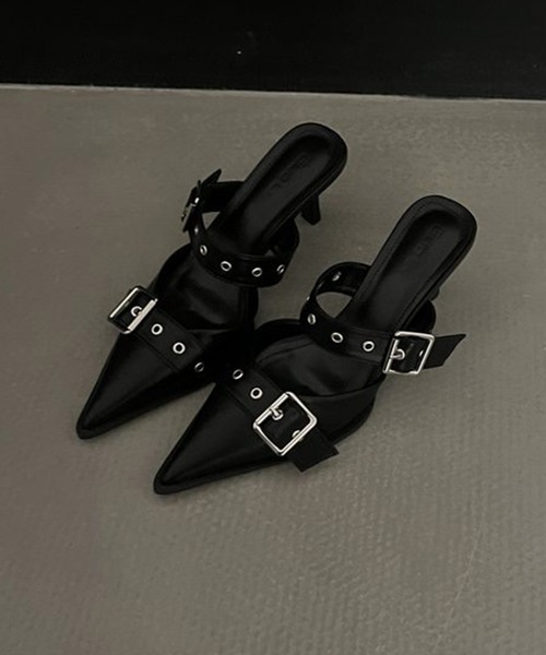 Teem Store(チームストア)の「ポインテッドトゥ ベルトヒールサンダル(サンダル・レディース・ブラック/シルバー/アイボリー・38/36/40)」の9枚目の写真