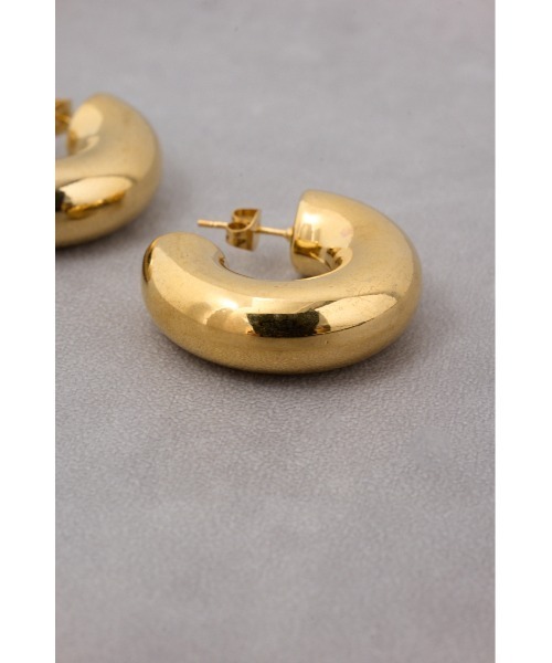 AZUL by moussy（アズールバイマウジー）の「ボリュームメタルフープピアス（ピアス（両耳用）・レディース・ゴールド系その他/シルバー・FREE）」の7枚目の写真