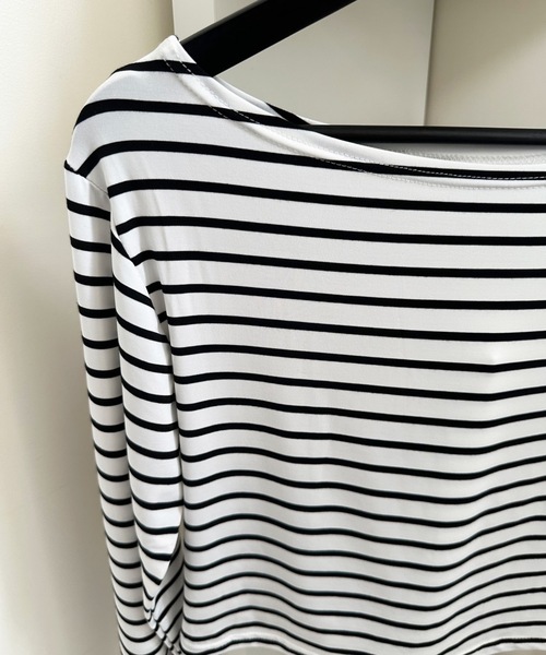 ULEULA（ウルア）の「ボーダーロングスリーブカットソー/オフショルカットソー（Tシャツ/カットソー・レディース・ホワイト・FREE）」の15枚目の写真