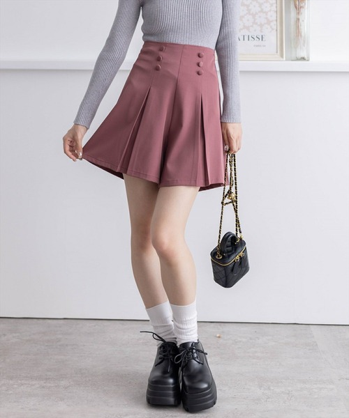 clear（クリア）の「クルミボタンタックショートパンツ [大人 カジュアル 着回し力抜群]≪再入荷≫（その他パンツ・レディース・ピンク系その他/ブラウン/ブラック・F）」の2枚目の写真