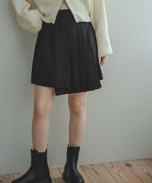 bohmal(ボマール)の「プリーツスカートパンツ(その他パンツ・レディース・グレー/ブラック・MEDIUM/LARGE)」の1枚目の写真