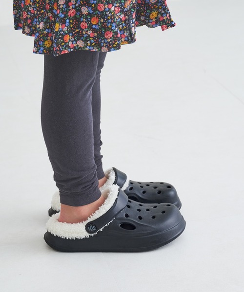 ORiental TRaffic(オリエンタルトラフィック)の「【EC限定】フェイクファークロッグサンダル/K-456(サンダル・キッズ・ピンク/ブラック/ブルー・15.0cm/16.0cm/17.0cm/18.0cm/19.0cm/20.0cm)」の11枚目の写真