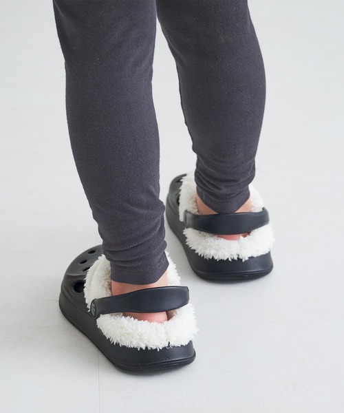 ORiental TRaffic(オリエンタルトラフィック)の「【EC限定】フェイクファークロッグサンダル/K-456(サンダル・キッズ・ピンク/ブラック/ブルー・15.0cm/16.0cm/17.0cm/18.0cm/19.0cm/20.0cm)」の12枚目の写真