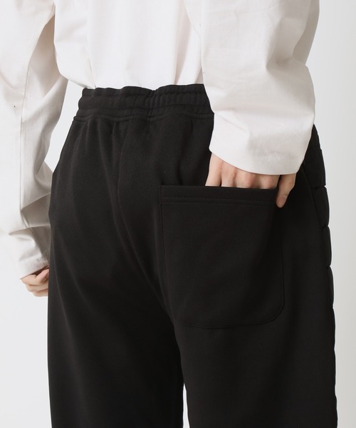 ARCADE（アーケード）の「上下セットアップ フェイクダウンブルゾン×スキニーフェイクダウンパンツ（ゴルフグッズ・メンズ・ネイビー/ホワイト/ブラック/グレー・L/LL/M）」の16枚目の写真