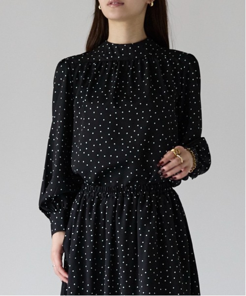 PREFERIR(プレフェリール)の「ドットプリント 2WAYボータイブラウス(シャツ/ブラウス・レディース・ベージュ/ブラック・SMALL/MEDIUM/LARGE)」の21枚目の写真