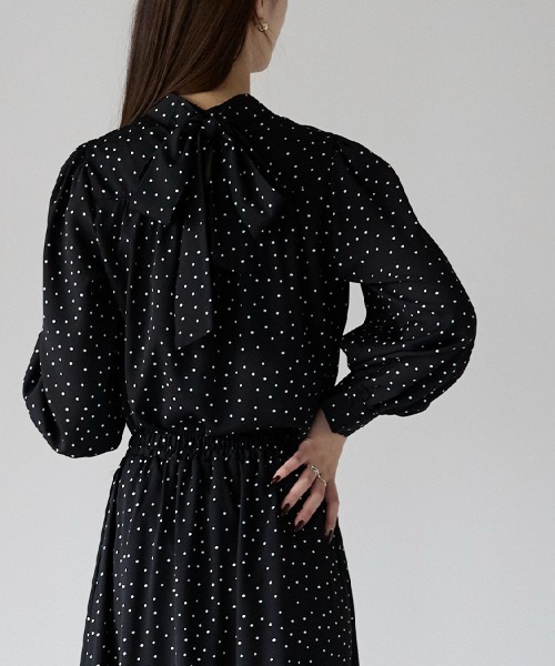 PREFERIR(プレフェリール)の「ドットプリント 2WAYボータイブラウス(シャツ/ブラウス・レディース・ベージュ/ブラック・SMALL/MEDIUM/LARGE)」の16枚目の写真
