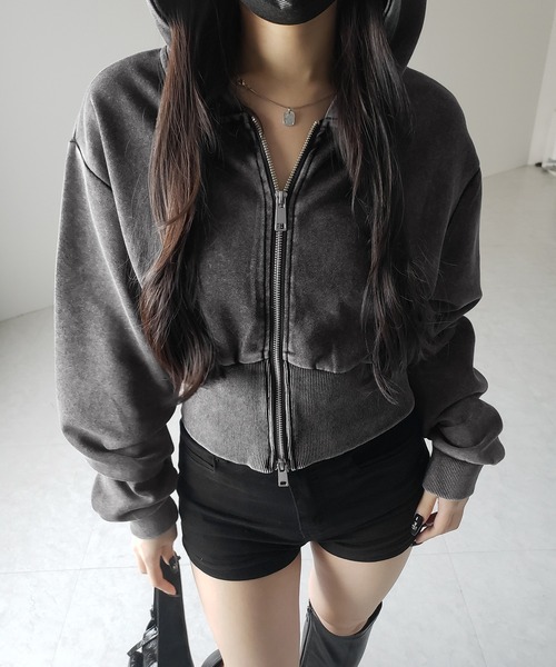 me+em select（ミームセレクト）の「【 セットアップ 】ピグメントヴィンテージショートパーカー ＋ ワイドパンツ SET  ／ pigment vintage short hoodie + wide pants SET（セットアップ・レディース・グレー/ブラック・FREE）」の20枚目の写真