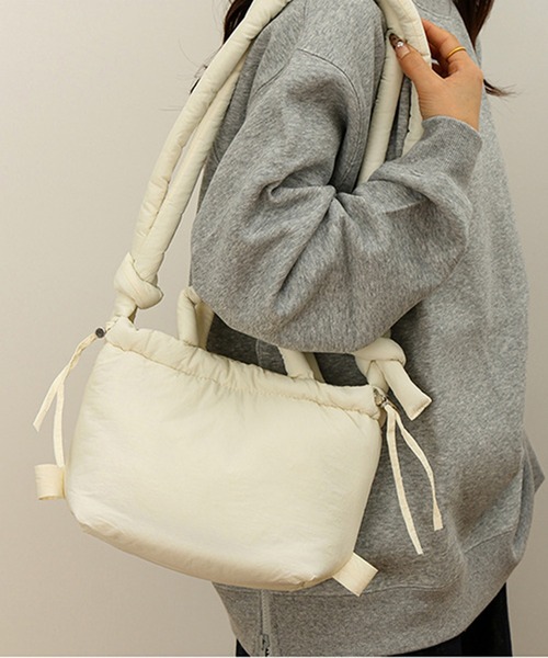 WEGO(ウィゴー)の「WEGO/3WAY巾着ワンハンドルパフショルダー(ショルダーバッグ・レディース・オレンジ/ベージュ/ライトピンク/ブラック/ブルー/ホワイト/ピンク・FREE)」の20枚目の写真