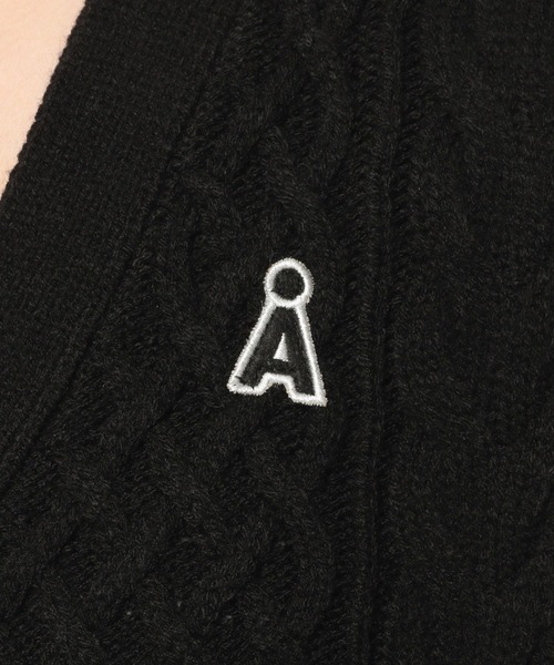 ALAND（エーランド）の「【UNISEX】ALAND／Aロゴ ケーブルニットカーディガン（カーディガン/ボレロ・レディース・ブラック/ホワイト/ネイビー・MEDIUM/LARGE）」の18枚目の写真