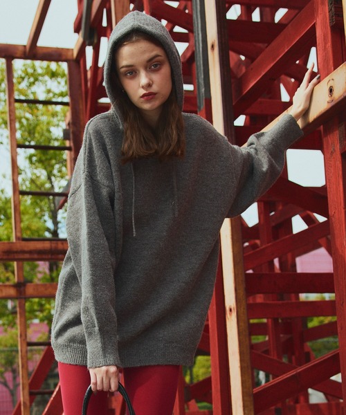 オーバーサイズフードニットトップス（ニット/セーター）｜Mili affinity（ミリアフィニティー）