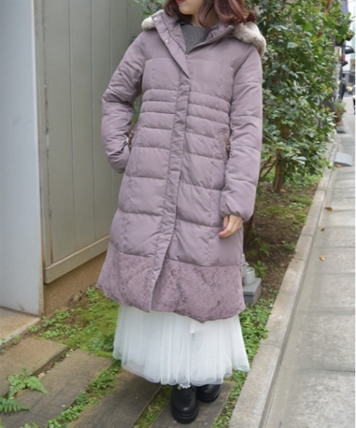 axes femme（アクシーズファム）の「裾レースロングダウンコート（ダウンジャケット/コート・レディース・ベージュ/グレイッシュベージュ/ブラック・MEDIUM/LARGE）」の12枚目の写真