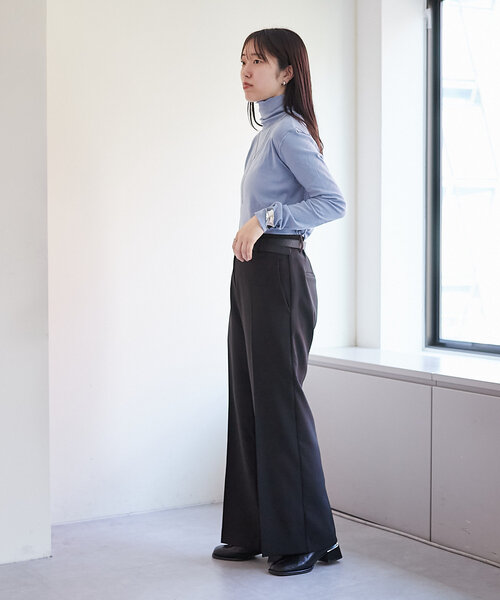mystic(ミスティック)の「センタープレススラックス(その他パンツ・レディース・グリーン/ブラック/ベージュ・1/2)」の12枚目の写真