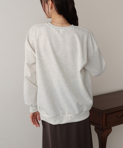 BLUEEAST(ブルーイースト)の「裏起毛刺繍スウェット(スウェット・レディース・ホワイト/ネイビー/グレー・MEDIUM)」の6枚目の写真