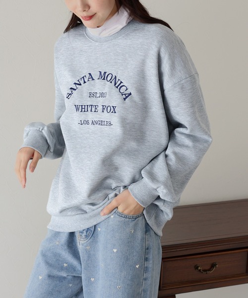 BLUEEAST(ブルーイースト)の「裏起毛刺繍スウェット(スウェット・レディース・ホワイト/ネイビー/グレー・MEDIUM)」の11枚目の写真