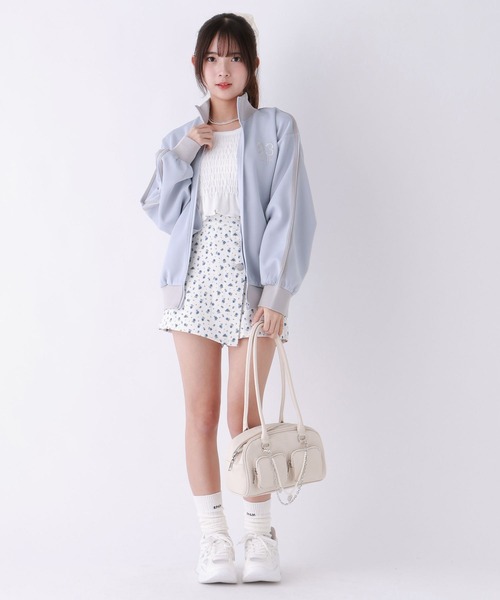 repipi armario（レピピ アルマリオ）の「ルーズトラックジャケット（パーカー・キッズ・サックスブルー/ブラック/アイボリー/レッド/ネイビー・LARGE/MEDIUM/SMALL）」の12枚目の写真