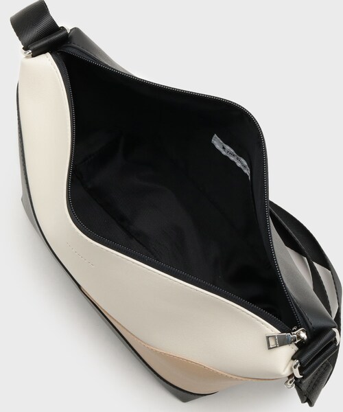 THE SHOP TK （ザ ショップ ティーケー ）の「【新色追加】パネルラインショルダー（ショルダーバッグ・メンズ・ブラック系9/ブラック系8/ベージュ系9・00）」の13枚目の写真
