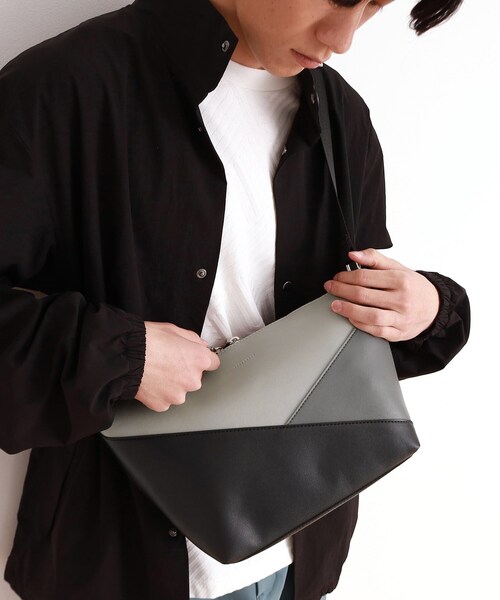 THE SHOP TK （ザ ショップ ティーケー ）の「【新色追加】パネルラインショルダー（ショルダーバッグ・メンズ・ブラック系9/ブラック系8/ベージュ系9・00）」の19枚目の写真