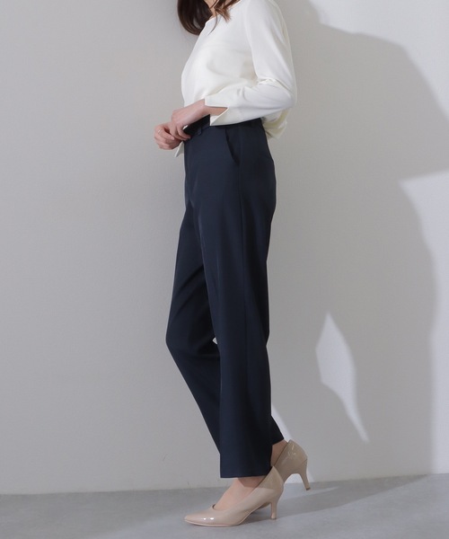 Lace Ladies(レースレディース)の「ノータック ハイウエスト セミワイド ストレート パンツ(スラックス・レディース・ベージュ/ネイビー/ブラック/グレー・S/M/L)」の17枚目の写真