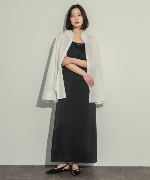 NEUNA(ヌナ)の「オーバーサイズベーシックシャツ(シャツ/ブラウス・レディース・オフホワイト/ブラック・FREE)」の13枚目の写真