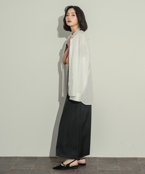 NEUNA(ヌナ)の「オーバーサイズベーシックシャツ(シャツ/ブラウス・レディース・オフホワイト/ブラック・FREE)」の4枚目の写真