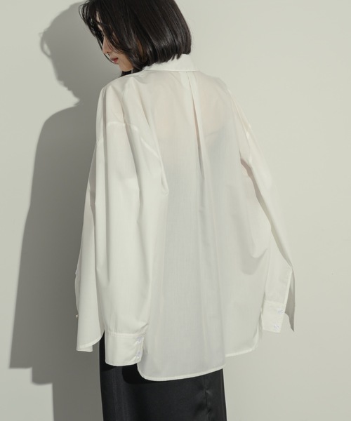 NEUNA(ヌナ)の「オーバーサイズベーシックシャツ(シャツ/ブラウス・レディース・オフホワイト/ブラック・FREE)」の18枚目の写真