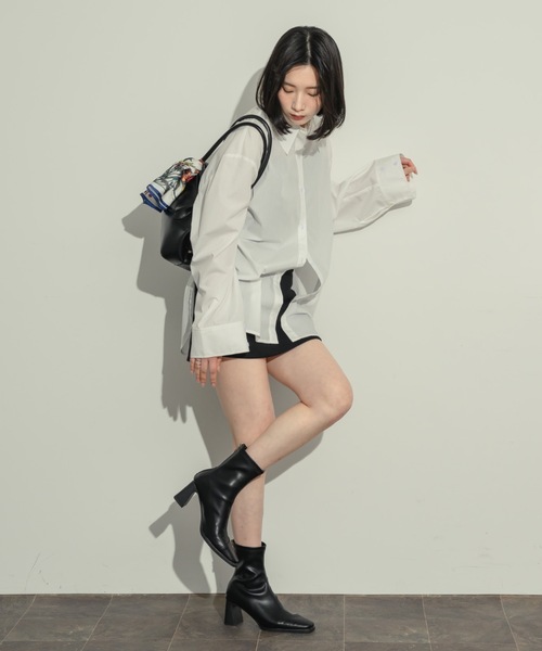 NEUNA(ヌナ)の「オーバーサイズベーシックシャツ(シャツ/ブラウス・レディース・オフホワイト/ブラック・FREE)」の7枚目の写真