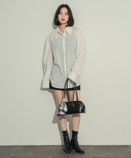 NEUNA(ヌナ)の「オーバーサイズベーシックシャツ(シャツ/ブラウス・レディース・オフホワイト/ブラック・FREE)」の12枚目の写真