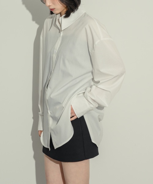 NEUNA(ヌナ)の「オーバーサイズベーシックシャツ(シャツ/ブラウス・レディース・オフホワイト/ブラック・FREE)」の17枚目の写真