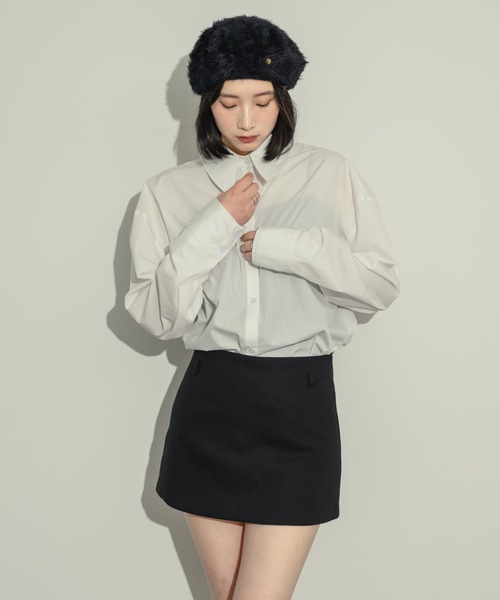 NEUNA(ヌナ)の「オーバーサイズベーシックシャツ(シャツ/ブラウス・レディース・オフホワイト/ブラック・FREE)」の15枚目の写真