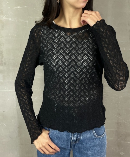 tolene(トレネ)の「メッシュ透かし編みクルーネックプルオーバー(Tシャツ/カットソー・レディース・ホワイト/ブラック・FREE)」の5枚目の写真