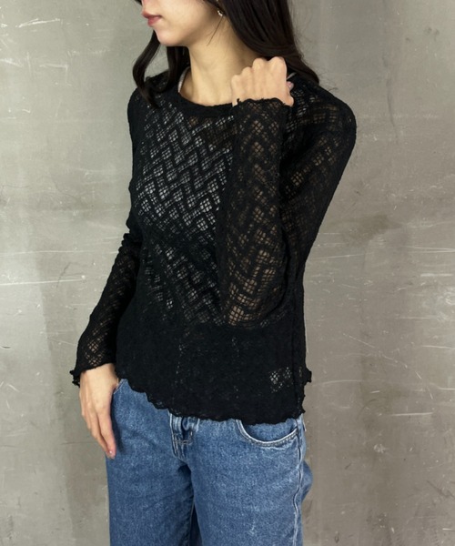 tolene(トレネ)の「メッシュ透かし編みクルーネックプルオーバー(Tシャツ/カットソー・レディース・ホワイト/ブラック・FREE)」の7枚目の写真