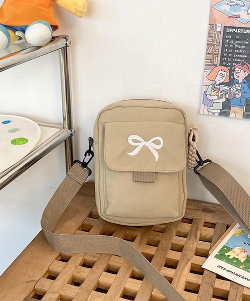 CERCA(チェルカ)の「lulunoix/リボンショルダーバッグ N15357(ショルダーバッグ・キッズ・ホワイト/ベージュ/パープル/ピンク/ブルー/ブラック・FREE)」の1枚目の写真