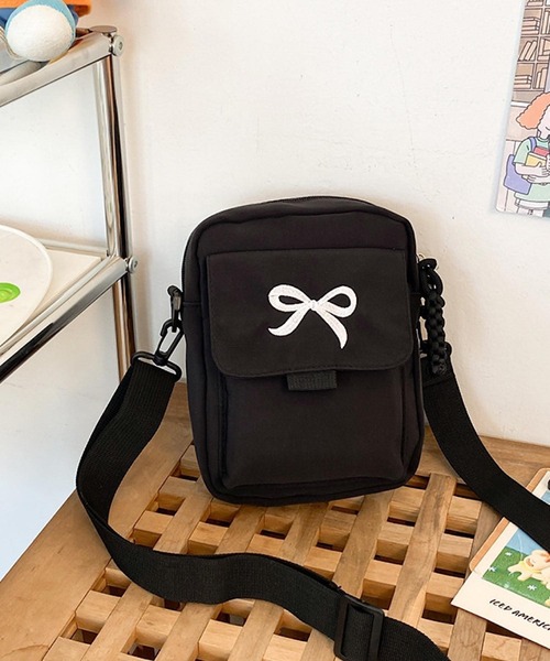 CERCA(チェルカ)の「lulunoix/リボンショルダーバッグ N15357(ショルダーバッグ・キッズ・ホワイト/ベージュ/パープル/ピンク/ブルー/ブラック・FREE)」の3枚目の写真