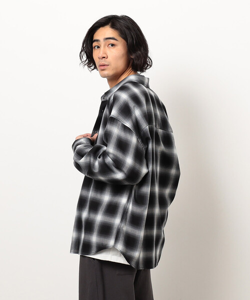 Purple&Yellow（パープルアンドイエロー）の「オンブレーチェックシャツ（シャツ/ブラウス・メンズ・ダークブラウン/ブラック・SMALL/MEDIUM/LARGE）」の5枚目の写真