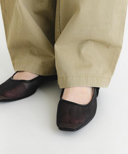 URBAN RESEARCH（アーバンリサーチ）の「シアーメリージェーンフラットシューズ（パンプス・レディース・ブラック/ベージュ・23.5/24/24.5/25）」の4枚目の写真