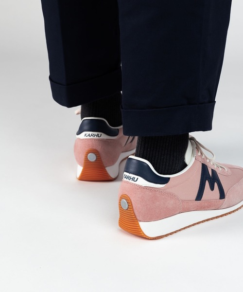 KARHU(カルフ)の「KARHU / “MESTARI” スニーカー(スニーカー・レディース・ピンク系/ホワイト×ブラック・5/6/7/10/9/8/4)」の3枚目の写真