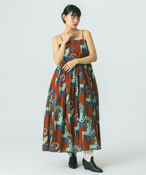 ROSE BUD（ローズバッド）の「(mag.by c)PRINT CAMI DRESS（ワンピース・レディース・ブラウン/ブルー・ONE SIZE）」の4枚目の写真
