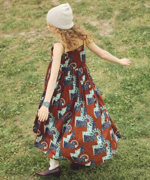 ROSE BUD（ローズバッド）の「(mag.by c)PRINT CAMI DRESS（ワンピース・レディース・ブラウン/ブルー・ONE SIZE）」の17枚目の写真