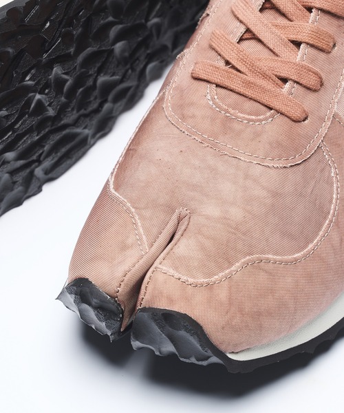 tabito(タビト)の「【REBIRTH PROJECT × tabito】 Tabi Trainer Airbag - Natural Dye 足袋スニーカー(tabito39)(スニーカー・メンズ・ブルー/ブラウン/ピンク・38/39/41/43/40/42)」の5枚目の写真