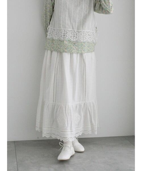 TSUHARU by Samansa Mos2(ツハルバイサマンサモスモス)の「パーツレース刺繍スカート(スカート・レディース・オフホワイト/チャコールグレー/ミント・F)」の6枚目の写真
