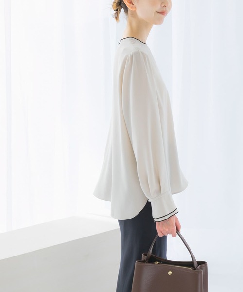 URBAN RESEARCH ROSSO WOMEN(アーバンリサーチ ロッソ)の「パイピングデザインブラウス(シャツ/ブラウス・レディース・ミント/ネイビー/アイボリー・FREE)」の6枚目の写真