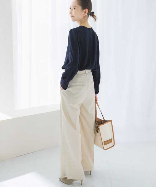 URBAN RESEARCH ROSSO WOMEN(アーバンリサーチ ロッソ)の「パイピングデザインブラウス(シャツ/ブラウス・レディース・ミント/ネイビー/アイボリー・FREE)」の20枚目の写真